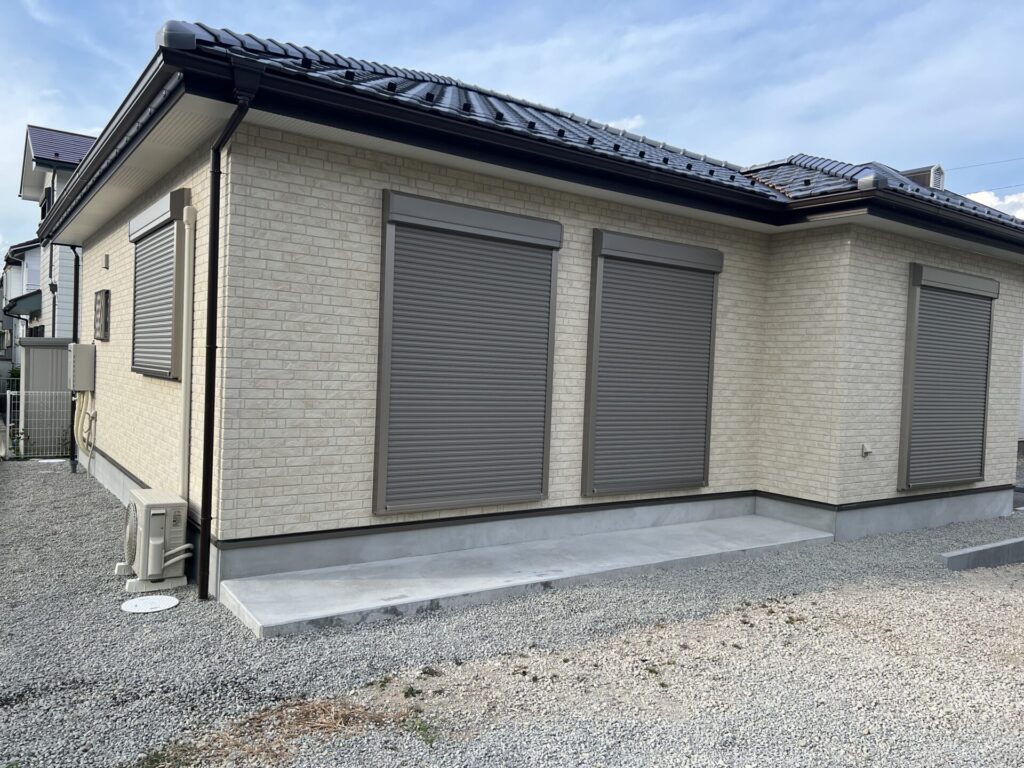 プレカットに頼らない伝統技法！木の温もりに包まれる平屋住宅